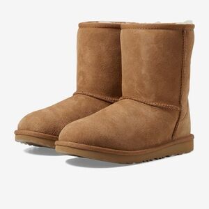 Ugg Classic Short II Waterproof Boots in Chestnut Brown Size 3